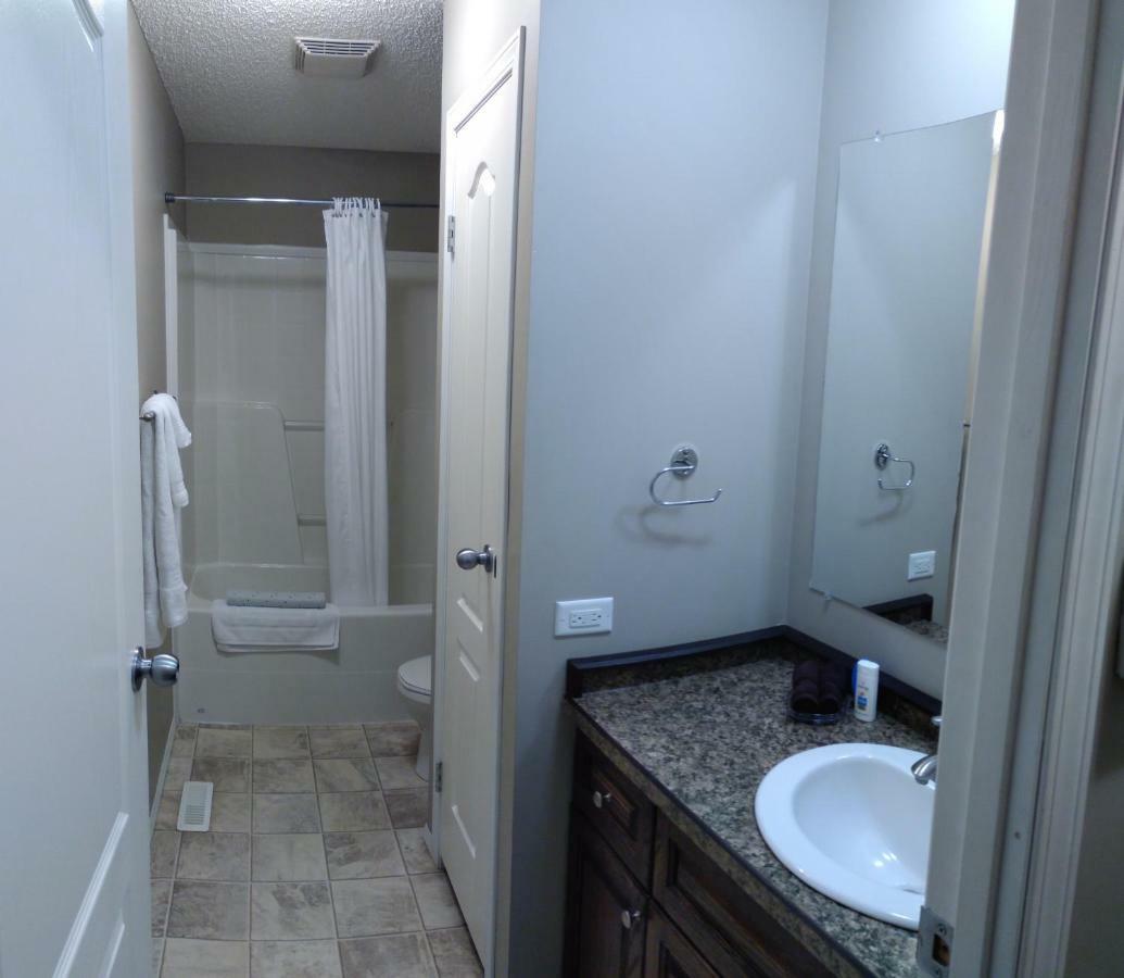 Campbell'S Accommodations Gull Lake Extérieur photo